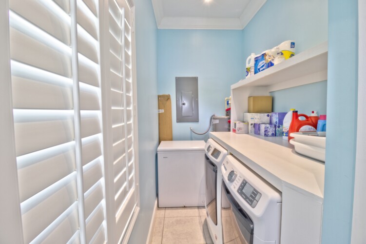 Washer and Dryer - Short Term Rental in Abaco Bahamas