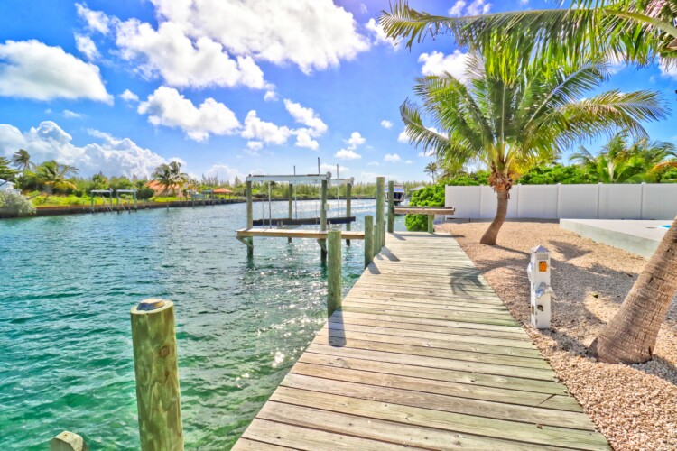 Full Dock on Canal - Short Term Rental in Abaco Bahamas